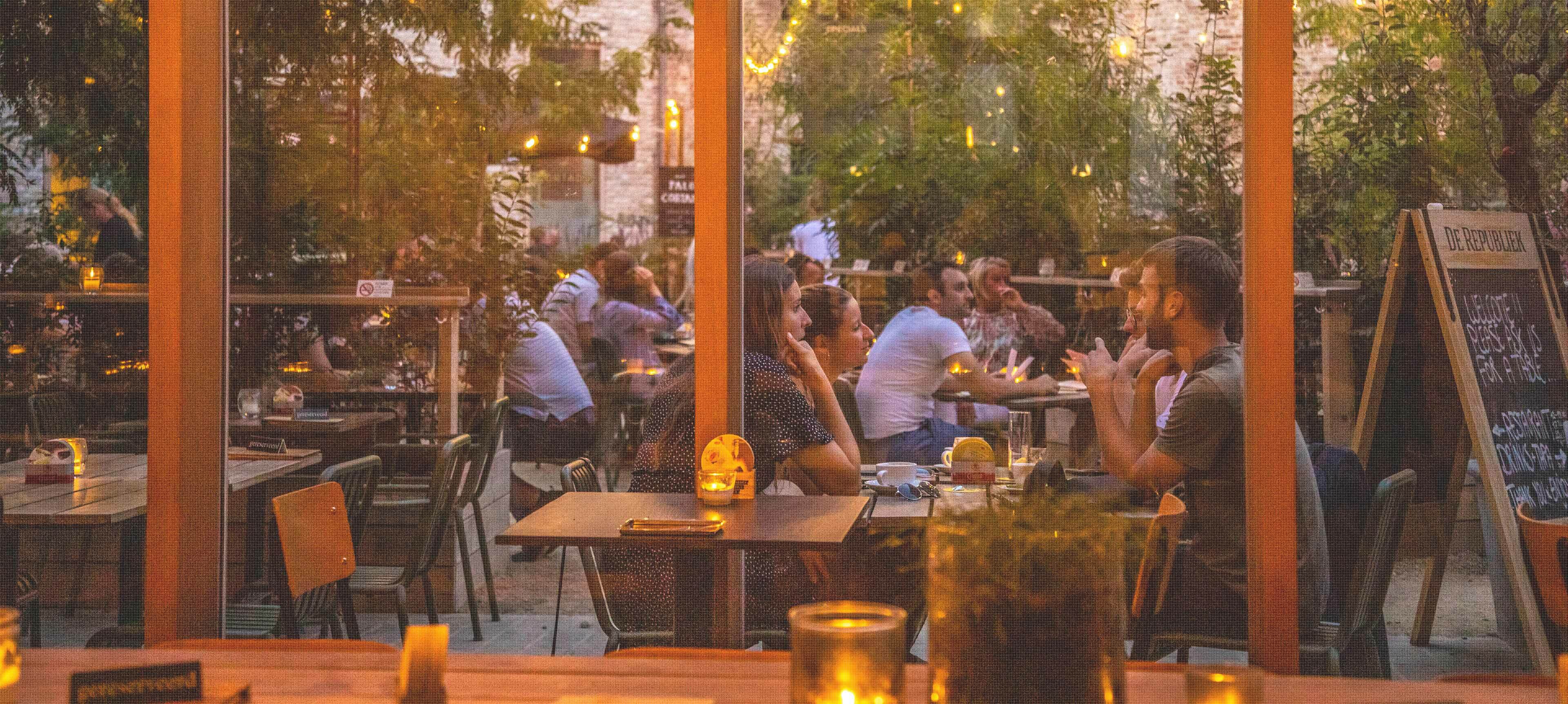 achtergrond_eten-en-drinken-jandhondt-overlay-3840x1724.jpg